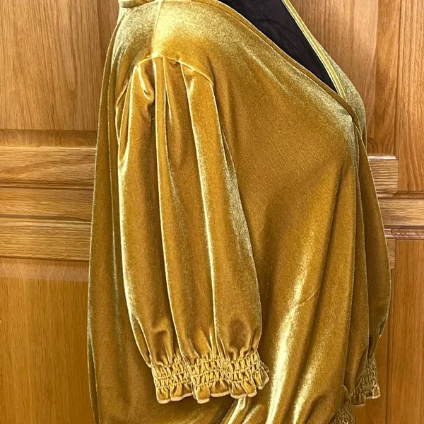Madewell Velvet Smocked Crossover Wrap-Style Top Blouse in‎ Antique Gold Size XL - Image 10