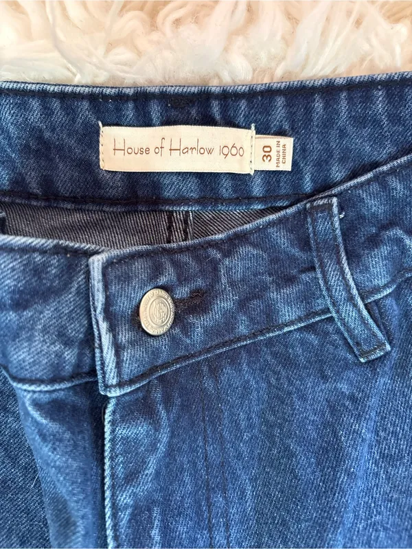 House of Harlow 1960 Reva Straight Leg Jeans Medium Wash NWT 30/10 - Image 3