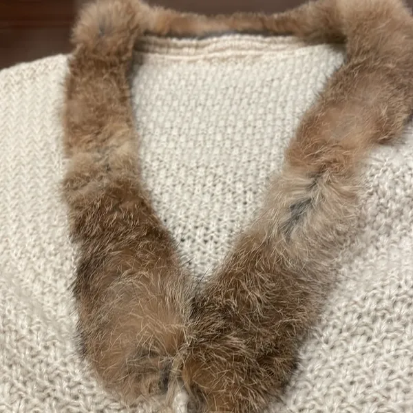 Vintage Fur Trim Cream Knitted cardigan - Image 2