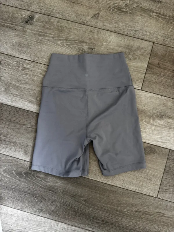 Yogalicious Light Gray High-Waist Biker Shorts - Image 3