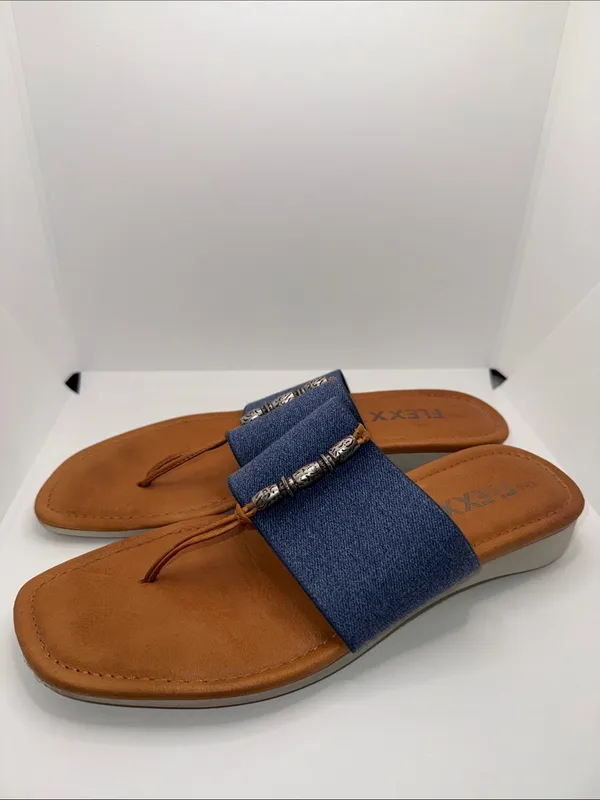 THE FLEXX Thong Sandals w Wide Strap Denim Blue Women’s 8 - Image 2