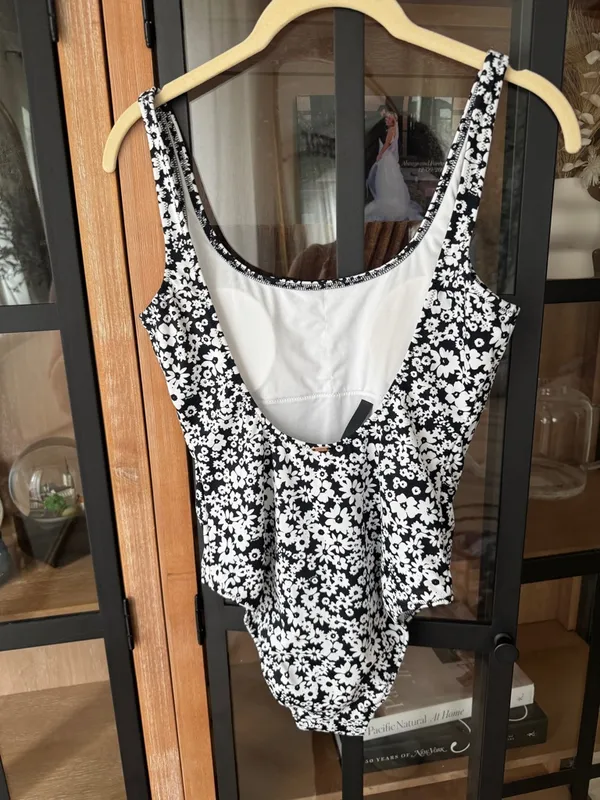 NEW Victoria’s Secret PINK one piece swimsuit scoop back daisy floral print - Image 2