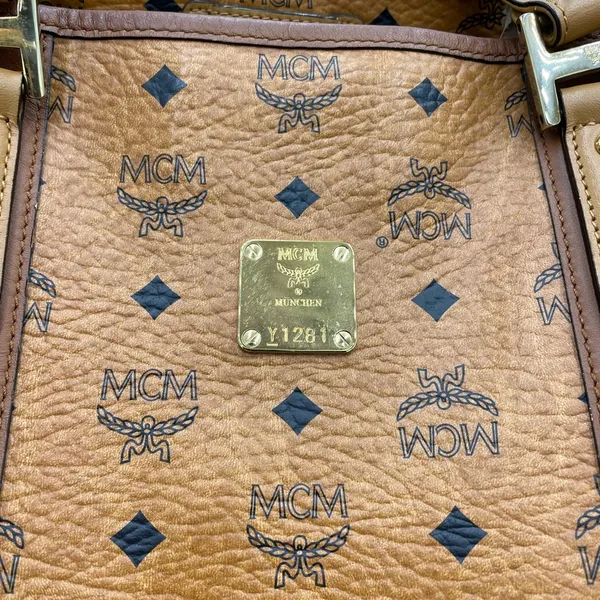 MCM VISETOS SHOPPER COGNAC MEDIUM - Image 7