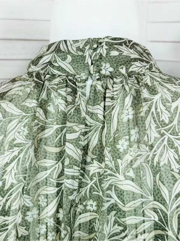 H&M Floral Pleated Mock Neck Blouse Green Cream Large Sheer Satin Office Boho - Image 9