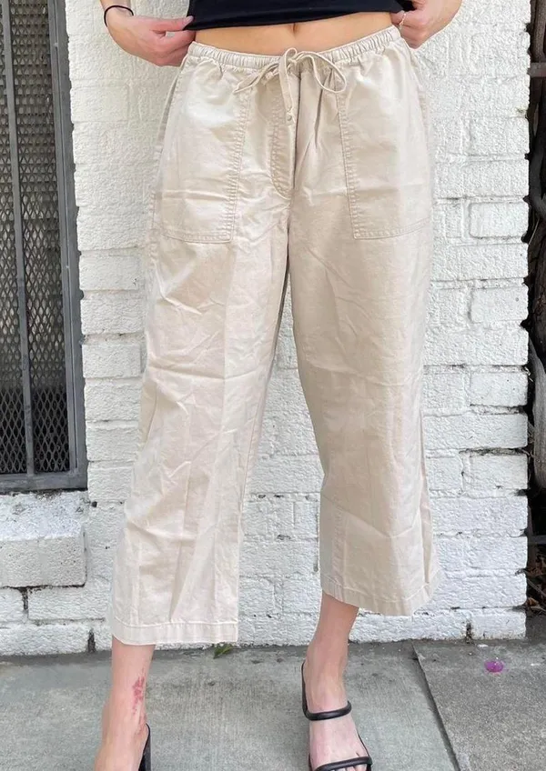 L.L bean y2k tan cotton capri cargo pants sz s - Image 2