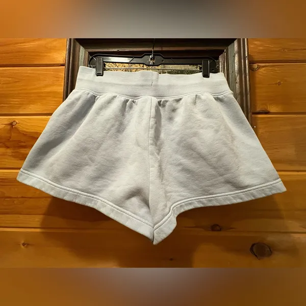 Nike Women's Athletic Shorts in Light Blue. Front pockets with white check Sz L - Image 4