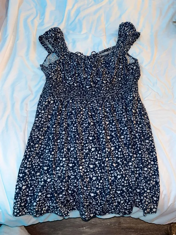 Old Navy Dress - Image 3