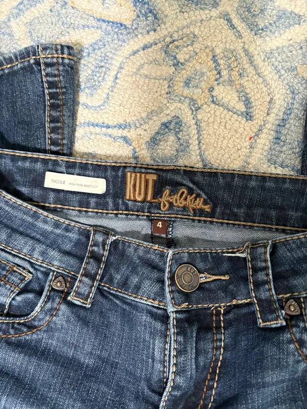 KUT from Kloth Kit low rise jeans - Image 2