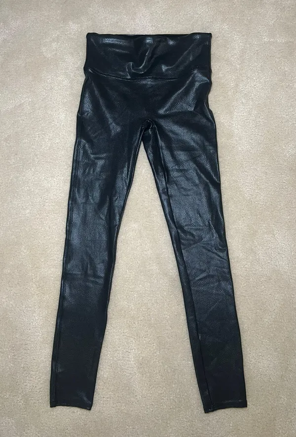 Spanx Faux Leather Croc Shine Leggings | Black | Small - Image 2