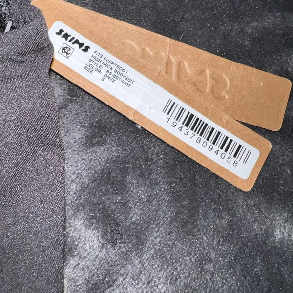 Skims Fits Everybody High Neck Bodysuit in Onyx Size Small New with tag - Image 9