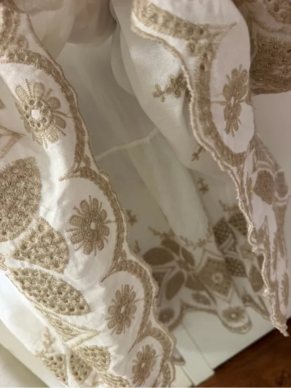 Illa Illa White and Tan Pattern Tiered Maxi Skirt and Top Set - Image 10