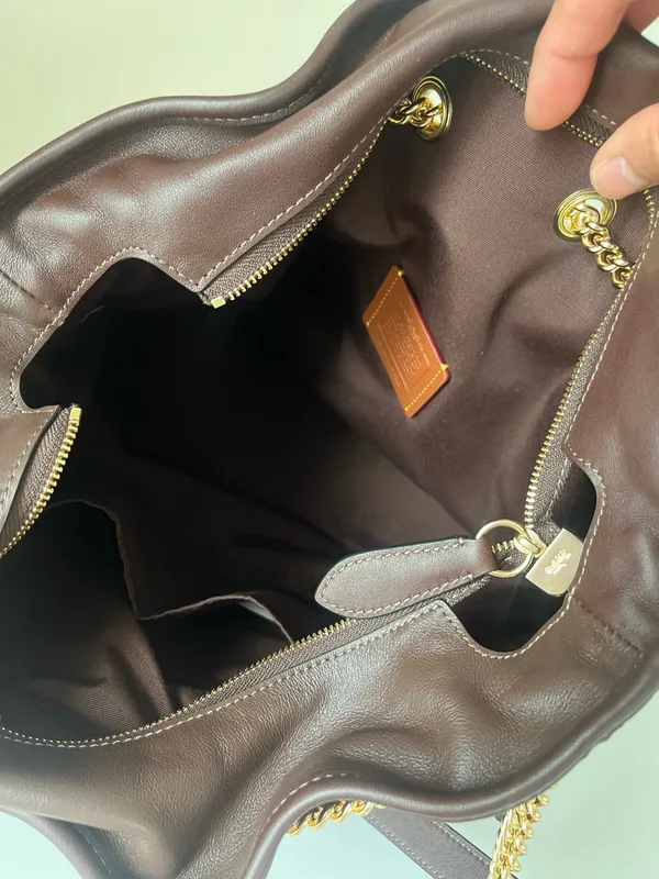 Coach Evelyn Large Shoulder Bag With Quilting - Image 9