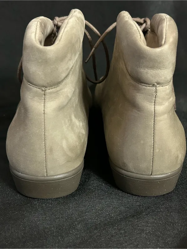 Rockport Women’s Light Grey Suede Look Lace-Up Ankle Boots SZ 7 - Image 8