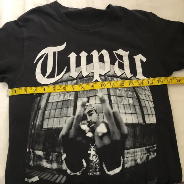 Tupac Black white Rap Hip Hop Music Large Graphic Tee streetwear. Size S Measurement in pics #goth #grunge #punk - Image 4