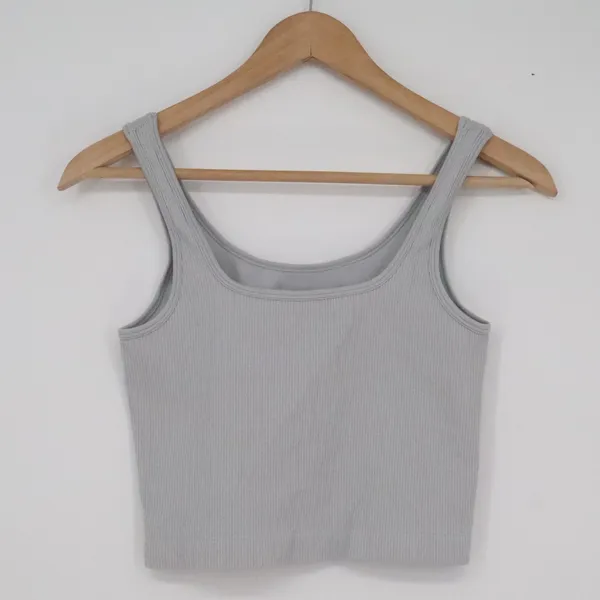 OQQ Womens Ribbed Seamless Crop Tank Top Light Grey Athletic Scoop Neck Large - Image 3