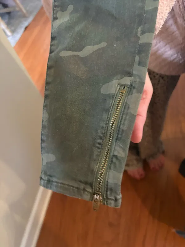 american eagle next level stretch curvy camo high rise jeggings NWT side zippers - Image 5
