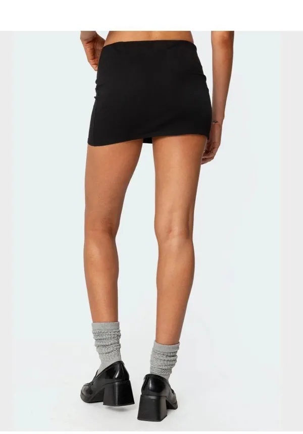 Aisha Low-Rise Mini Skirt Edikted - Image 4