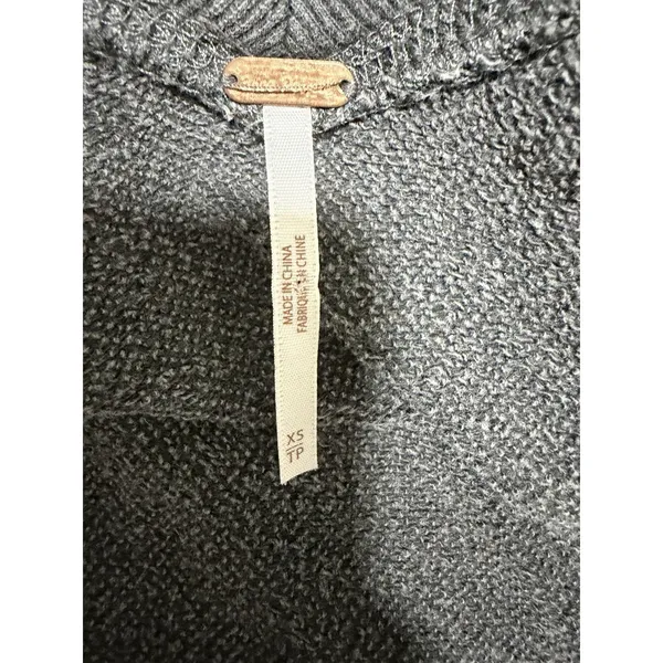 Free People‎ Take Me Back Pullover Charcoal Women's Size XS - Image 8