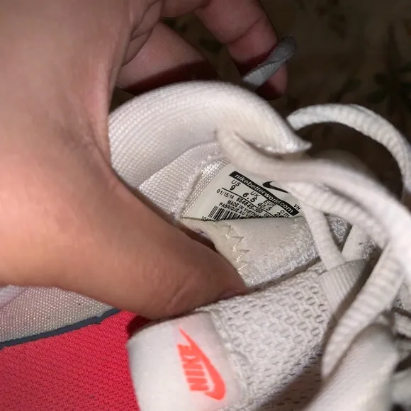 Nike shoes - Image 5