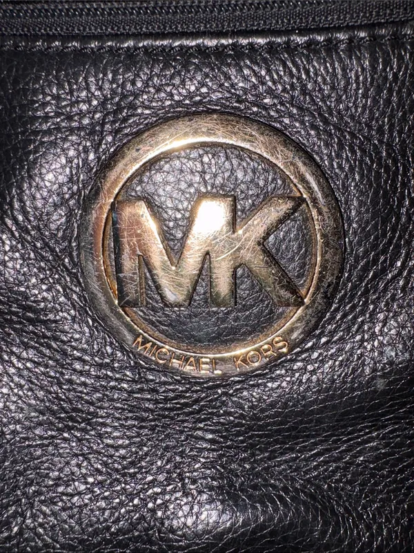 Michael Kors Black Pebbled Leather Crossbody with Gold MK Emblem - Image 3