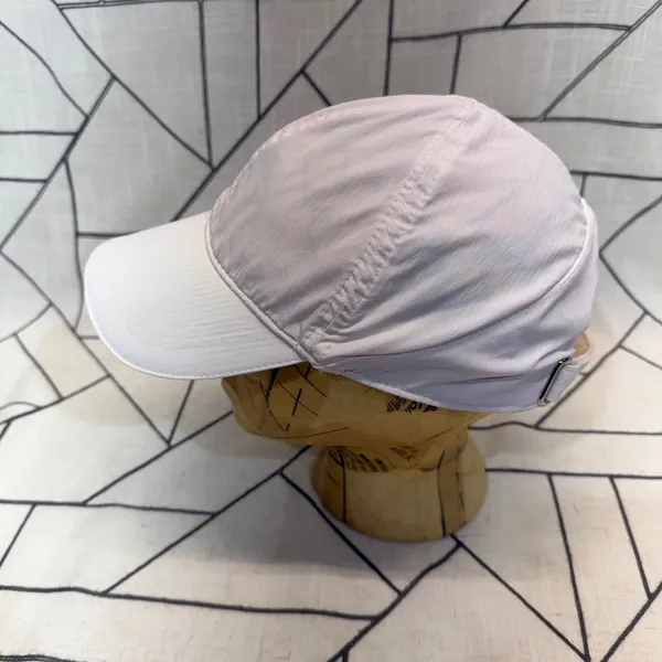 Lululemon Running Hat O/S White‎ Side Zip Pocket Adjustable Strap Cap - Image 2
