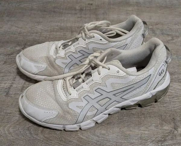 Asics Gel Quantum 90 Athletic Sneakers Size 7½ - Image 2