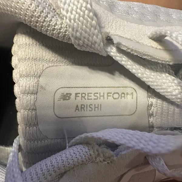 New Balance Fresh Foam Arishi v4 Women Gray Mesh Sneaker WARISEG4 Size 9 W - Image 4