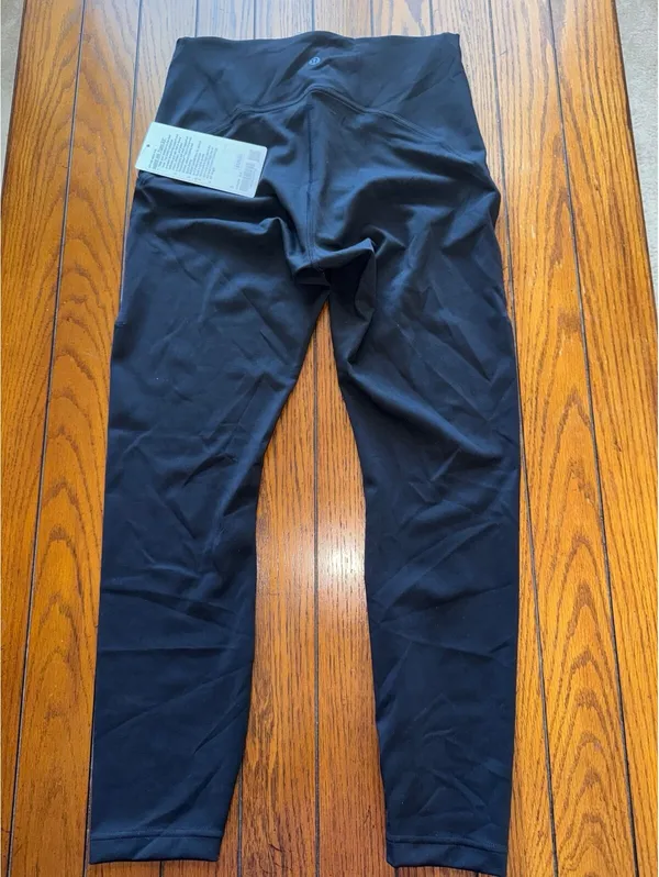 Lululemon Instill High Rise 25” Black Size 8 NWT - Image 2