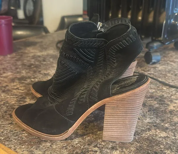 Vince Camino heals size 9 - Image 4