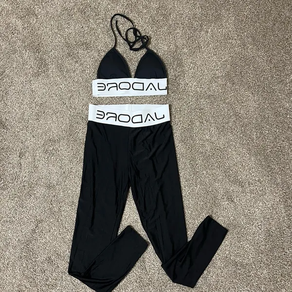 Set Tape Leggings Tape Bra High Waisted Casual Fit Sport Bra Bustier High Rise - Image 4