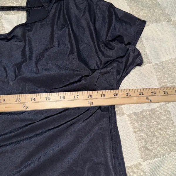 Lululemon‎ open back Nylon & Lycra shirt size M - Image 2