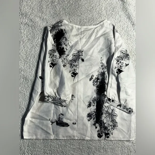 Blouse size medium Black - Image 4