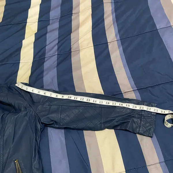 Alfani Women's Navy Leather Jacket - Image 7
