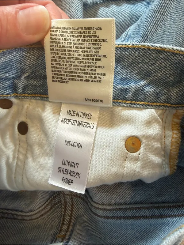 AGOLDE Parker‎ Denim Shorts Size 29 High Rise Distressed Raw Hem Button Fly - Image 10