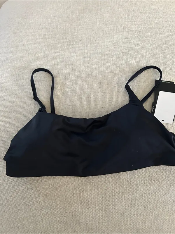 TYR Women Scoop Neck Top Sports . Black, Size Large, NEW with tags - Image 4