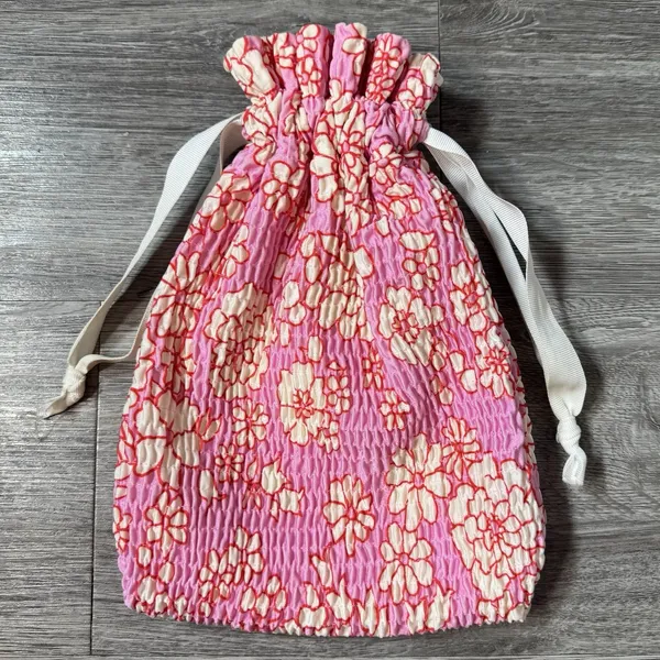 Triangl, Swimwear Floral Travel Bag Swim Pouch Packable Crinkle Pink Cream NEW - Image 2