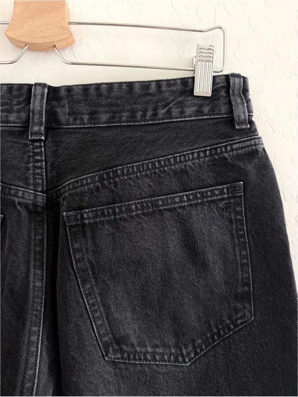 NEW Madewell The Darted Barrel-Leg Jean in Washed Black Women’s Jeans Size 27 - Image 9
