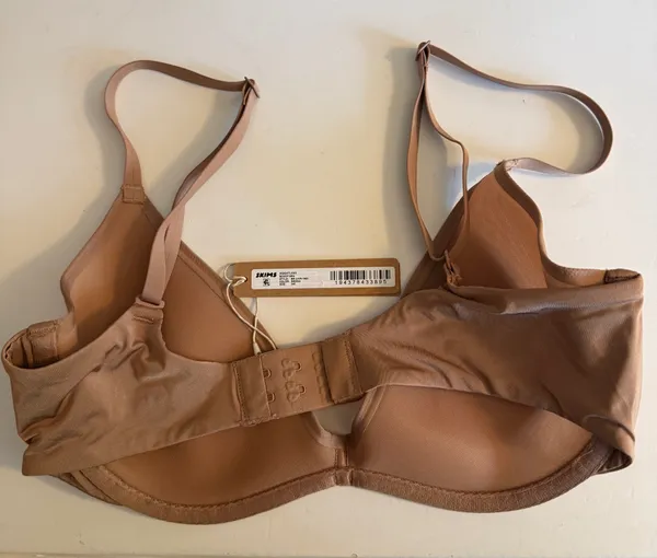 SKIMS Weightless Scoop Bra 34C - Image 3