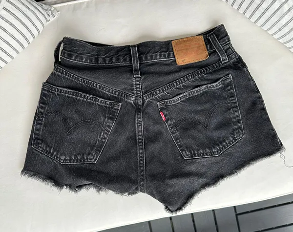 Levi’s 501 Shorts - Image 3