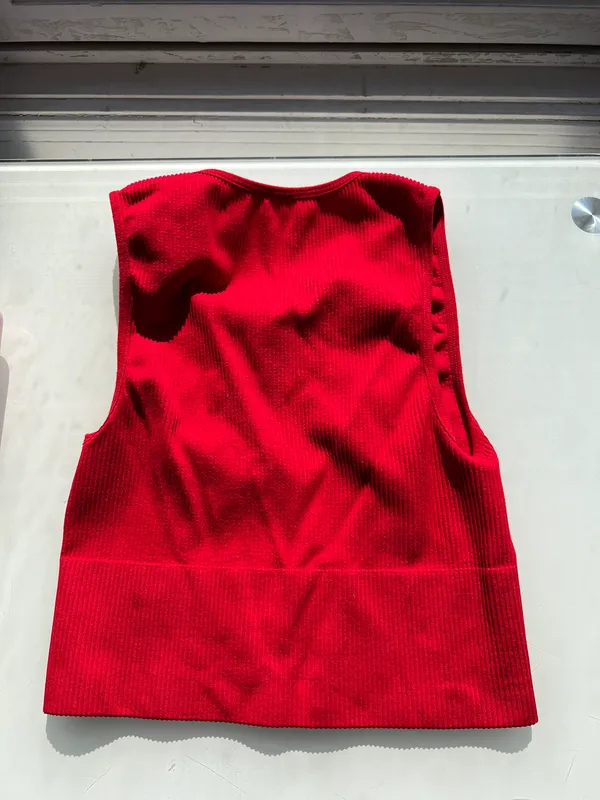 Urban Outfitters Red Seamless Tank Top - Image 5