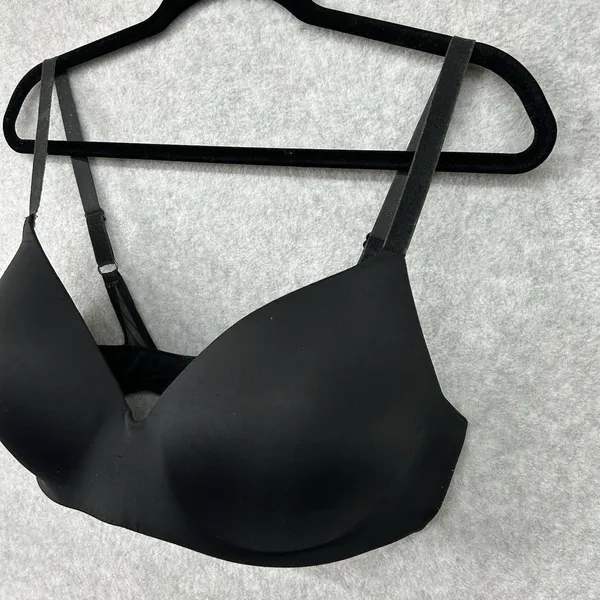 Victoria's Secret Women's Wireless Bra Lightly Lined In Black, Size 38DD - Image 2