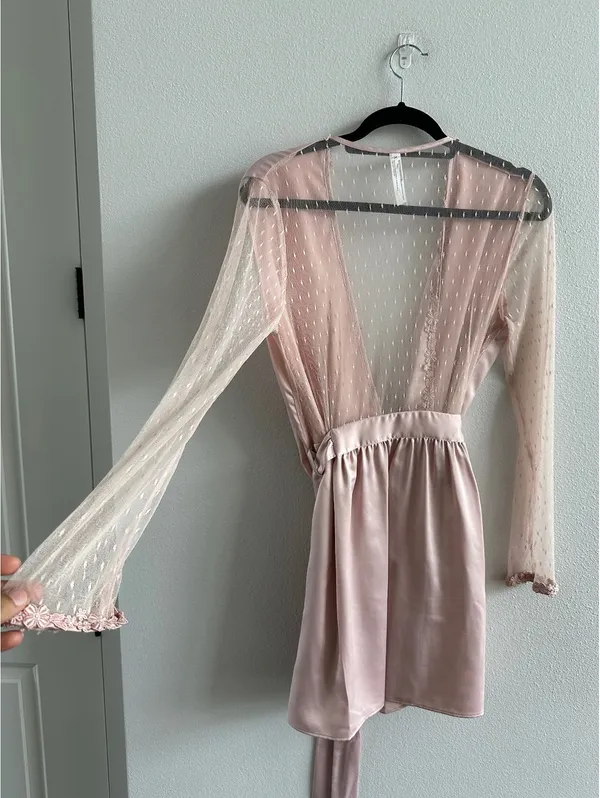 FLORA NIKROOZ Lace Trim Robe - Image 6