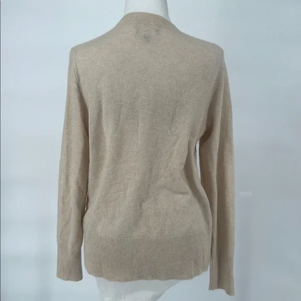J-Crew Women’s 100% Cashmere classic-fit crewneck sweater Long sleeve Size Small - Image 5