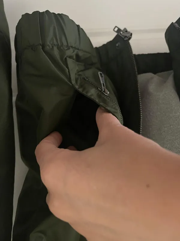 Athleta Olive Green Water Repellent Jacket - Image 2