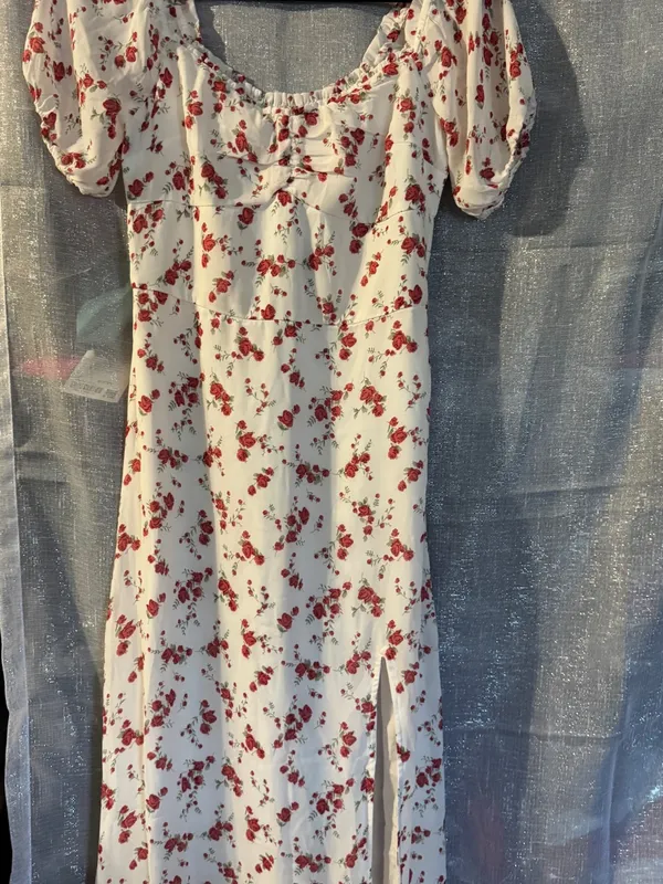 Hollister White Midi Dress with Pink Floral Print - Image 6