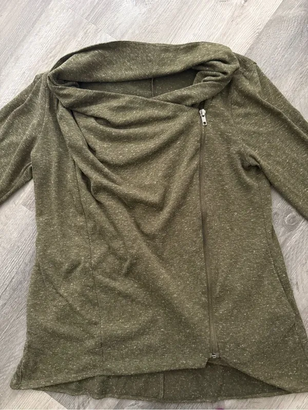 Forever21 Asymmetrical Zip Sweater Olive Green Medium Shacket - Image 3