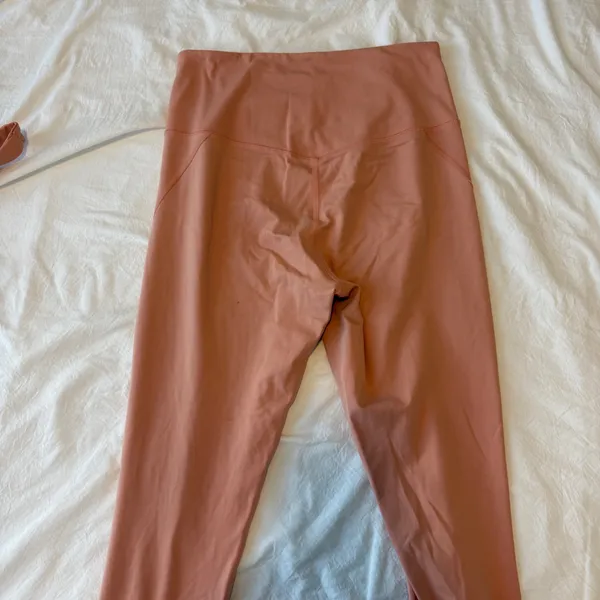 Girlfriend Collective Salmon Pink Set - Image 7