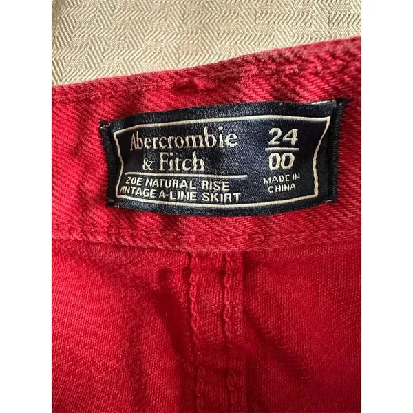 Abercrombie & Fitch Women's Red Denim A-Line Mini Skirt Size 24 - Image 4