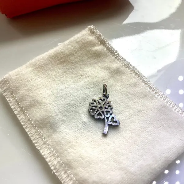RETIRED James Avery Seven Hearts Flower Charm - Image 4