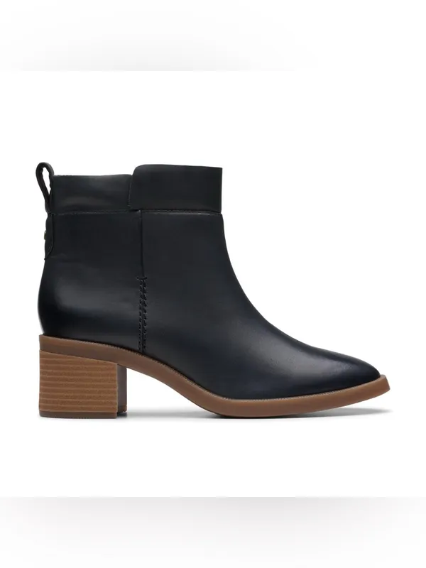 Clarks Women's Collection Lileigh Charm Boots Size 8M Black Leather - Image 2